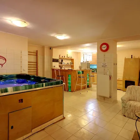Ehila Karlsbad